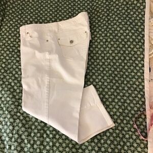 Liz Claiborne, white denim, capris, size 10